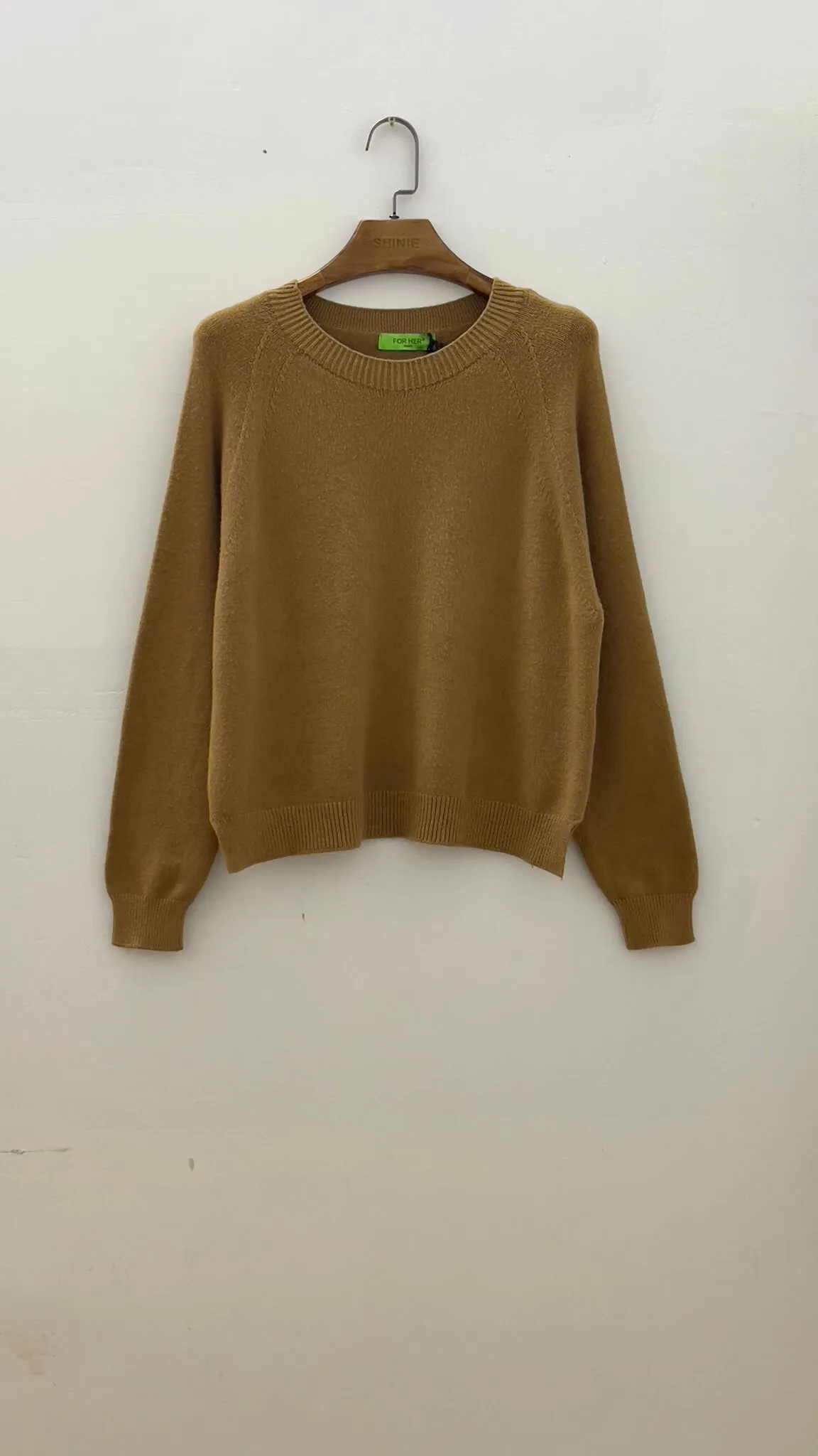 Einfarbiger, nahtloser Langarmpullover mit Rundhalsausschnitt