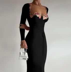 Elegantes Langarm Bleistift Kleid in Schwarz mit Blumenspitze
