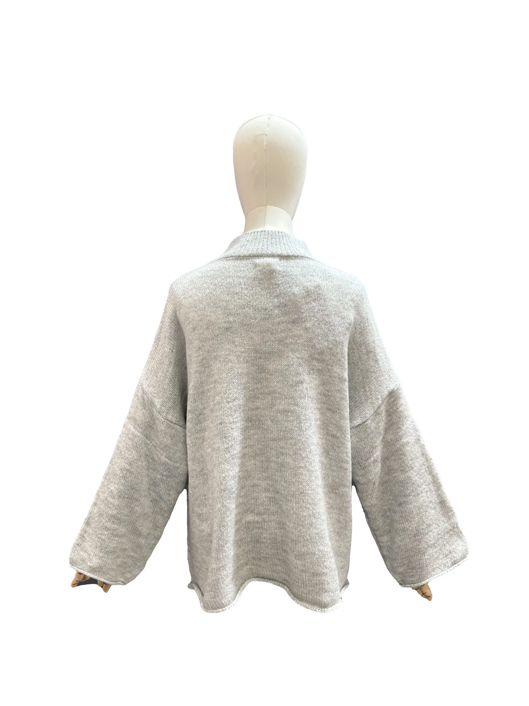 Gestrickter Langarmpullover mit AMOUR-Schriftzug