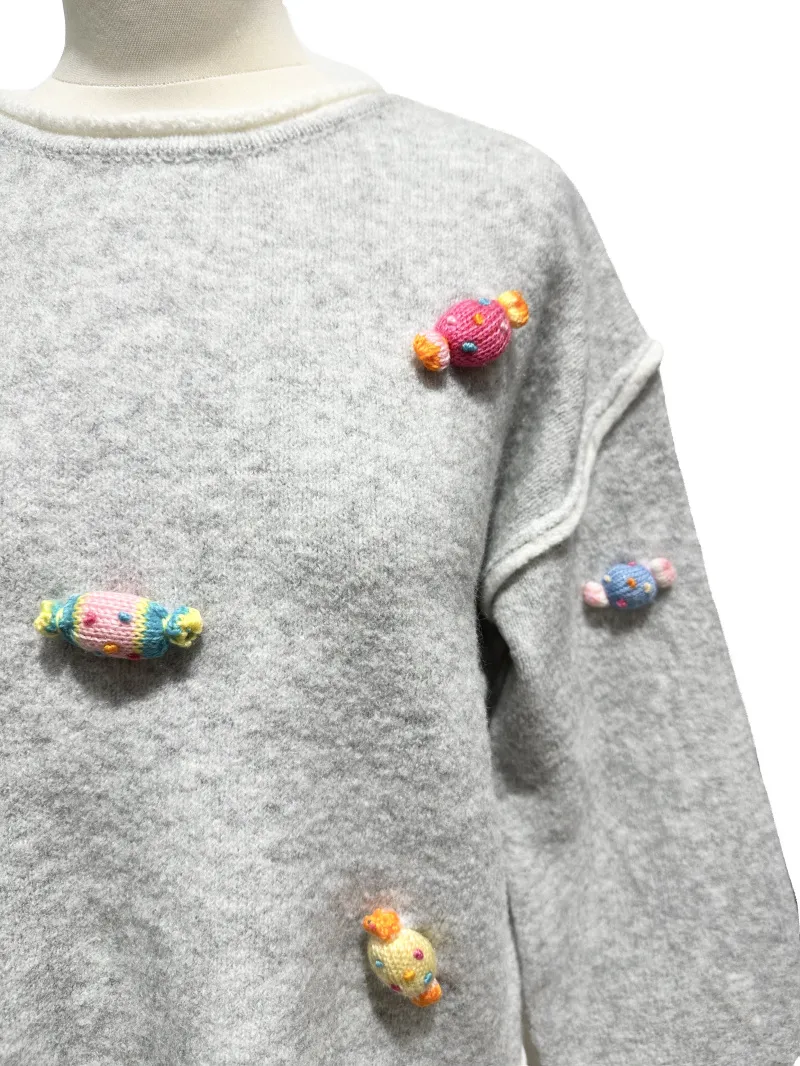 Langarmpullover mit 3D-Süßigkeiten