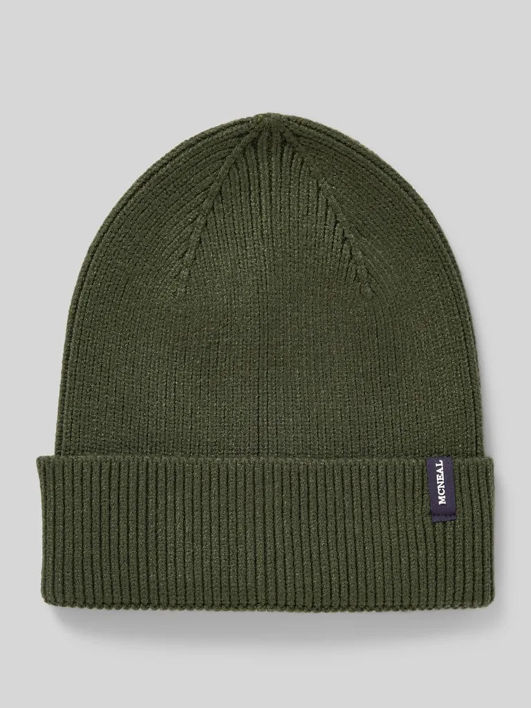 MCNEAL Strickmütze aus Viskose-Mix mit Label-Detail (dunkelgruen) online kaufen